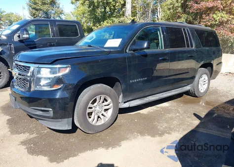 2017 Chevrolet Suburban Ls z USA, uszkodzony, nr VIN 1GNSKGKC5HR351102
